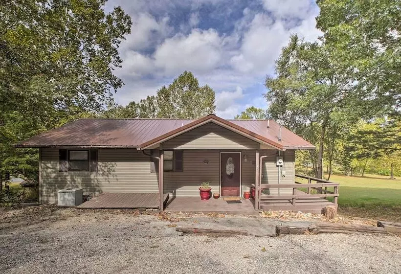 Lakefront Table Rock Home With Fire Pit!