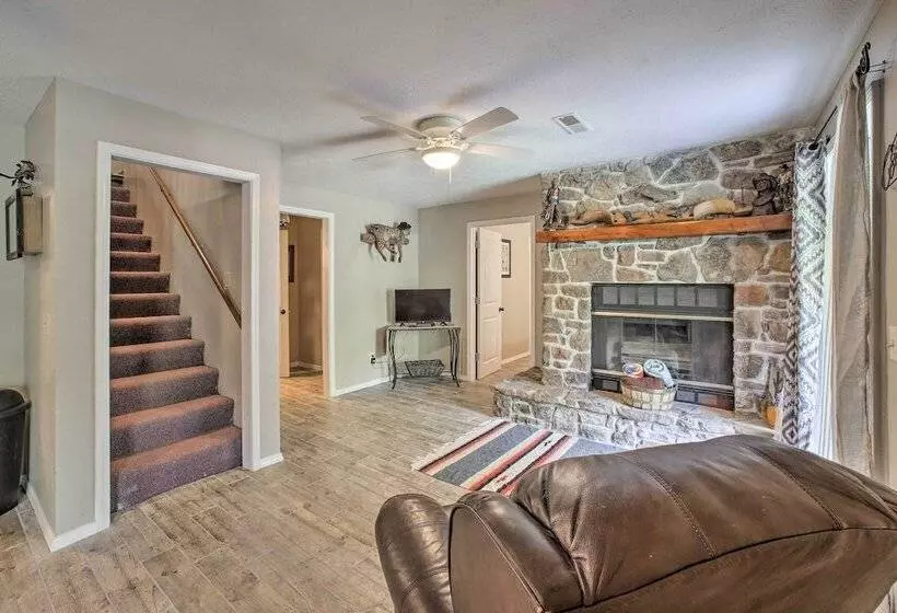 Lakefront Table Rock Home With Fire Pit!