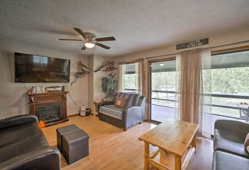 Lakefront Table Rock Home With Fire Pit!