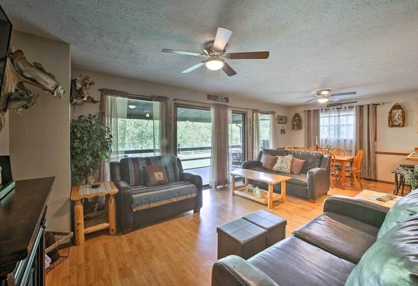 Lakefront Table Rock Home With Fire Pit!