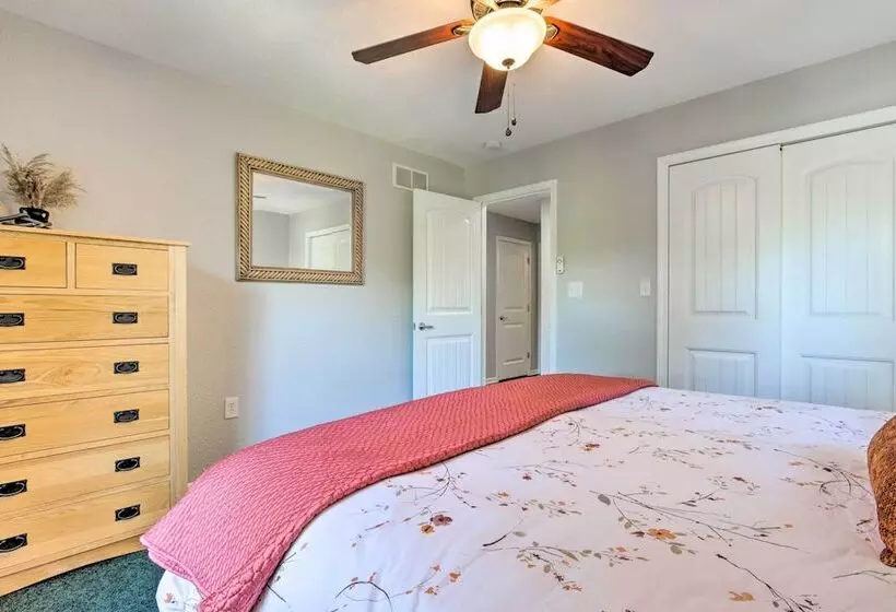 Dock & Jet Ski Slip: Lakeside Sunrise Beach Home!