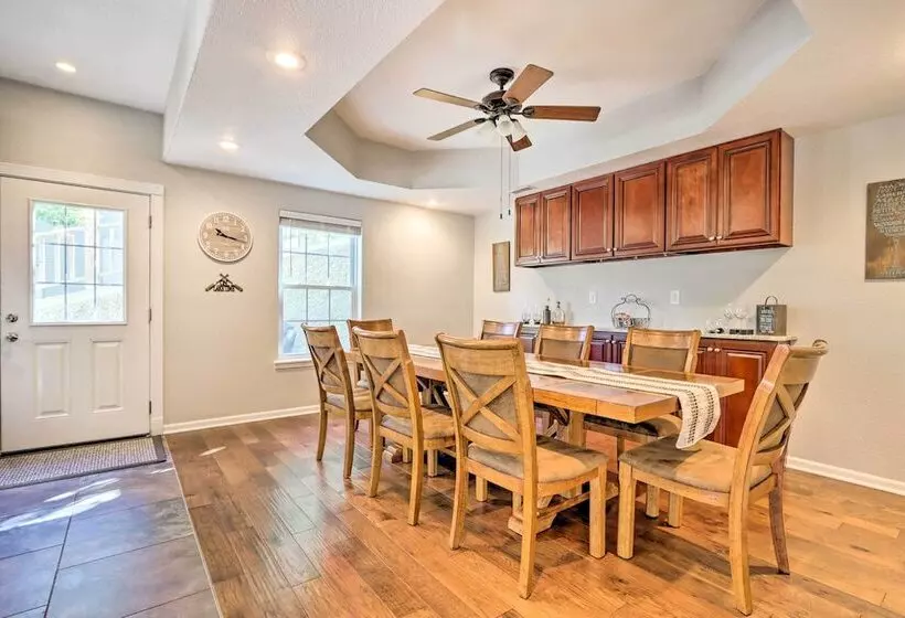 Dock & Jet Ski Slip: Lakeside Sunrise Beach Home!