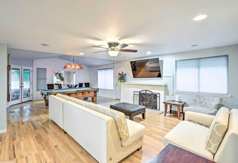 Lovely Manorwood Home W/ Private Indoor Pool!