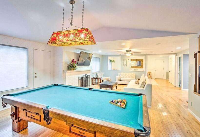 Lovely Manorwood Home W/ Private Indoor Pool!