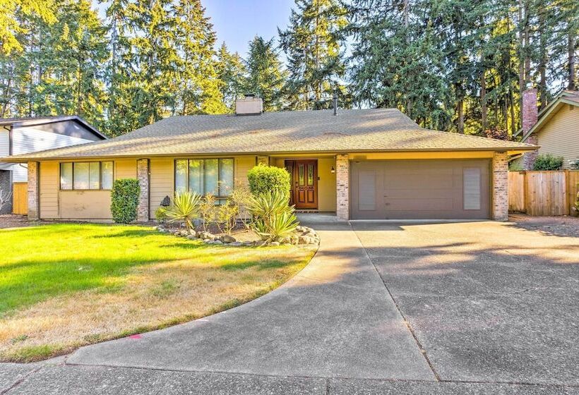 Lovely Manorwood Home W/ Private Indoor Pool!