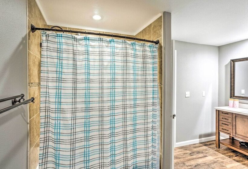 Lovely Manorwood Home W/ Private Indoor Pool!