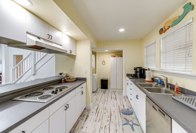 Luxury Key Largo Home W/ Guest House & Pool!