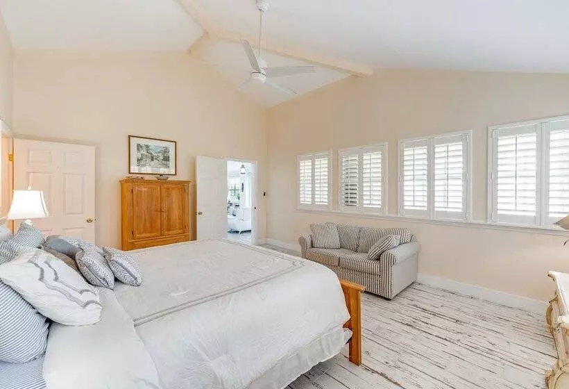 Luxury Key Largo Home W/ Guest House & Pool!