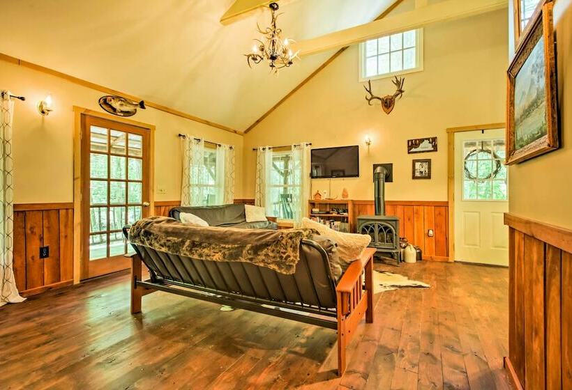 Clearwater Cabin On 10 Acres W/ Trout Stream!