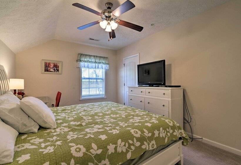 Myrtle Beach Cottage W/ Pool, Walk To Ocean!
