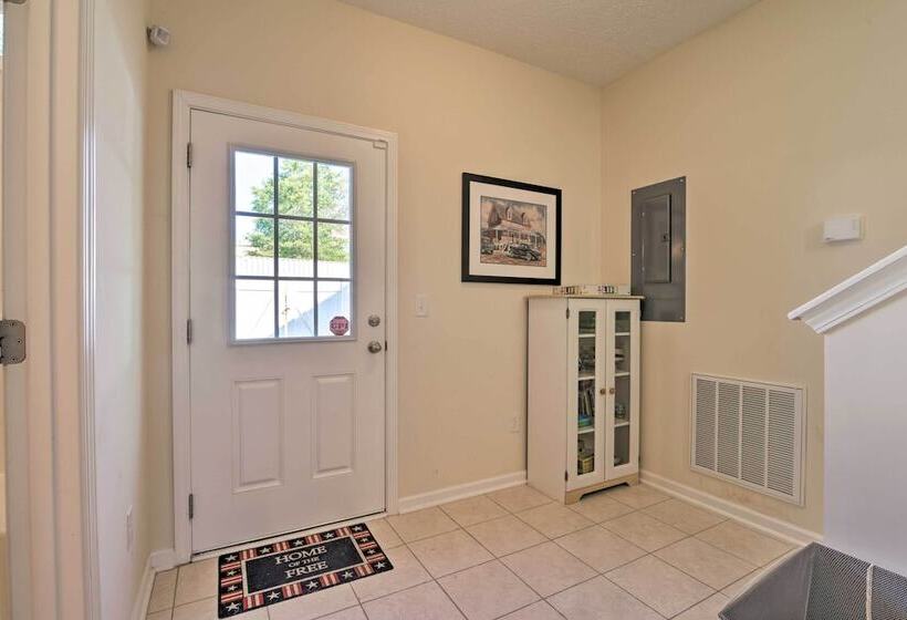 Myrtle Beach Cottage W/ Pool, Walk To Ocean!