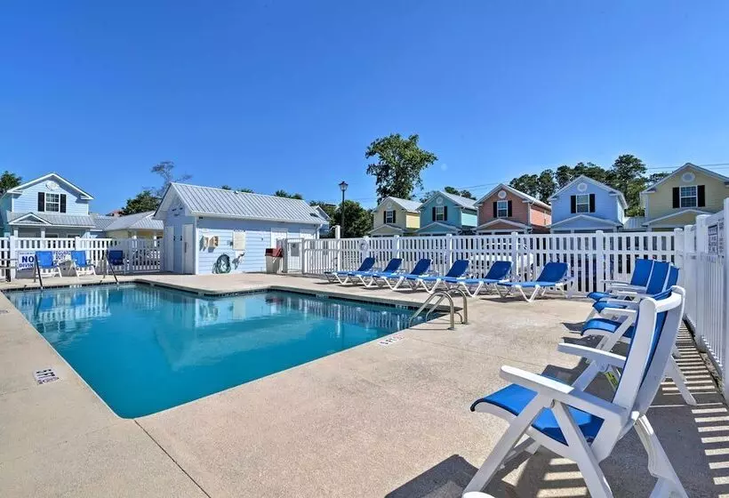 Myrtle Beach Cottage W/ Pool, Walk To Ocean!