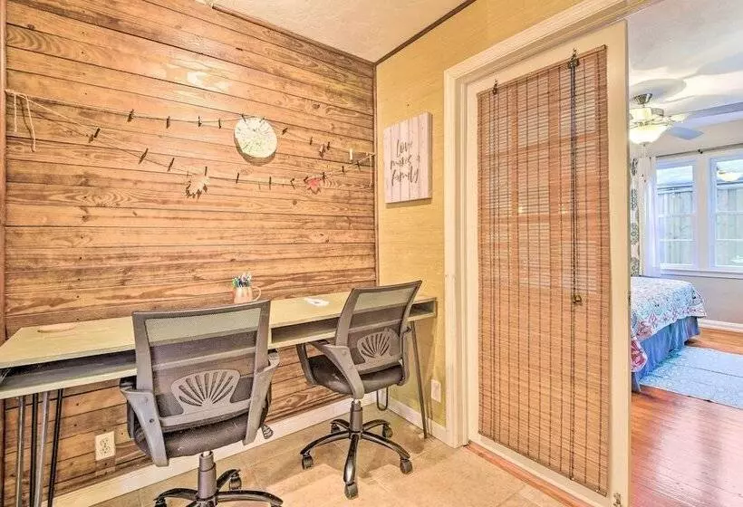 Oasis W/ 2 Stand Alone Casitas & Outdoor Bath