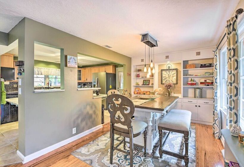 Oasis W/ 2 Stand Alone Casitas & Outdoor Bath