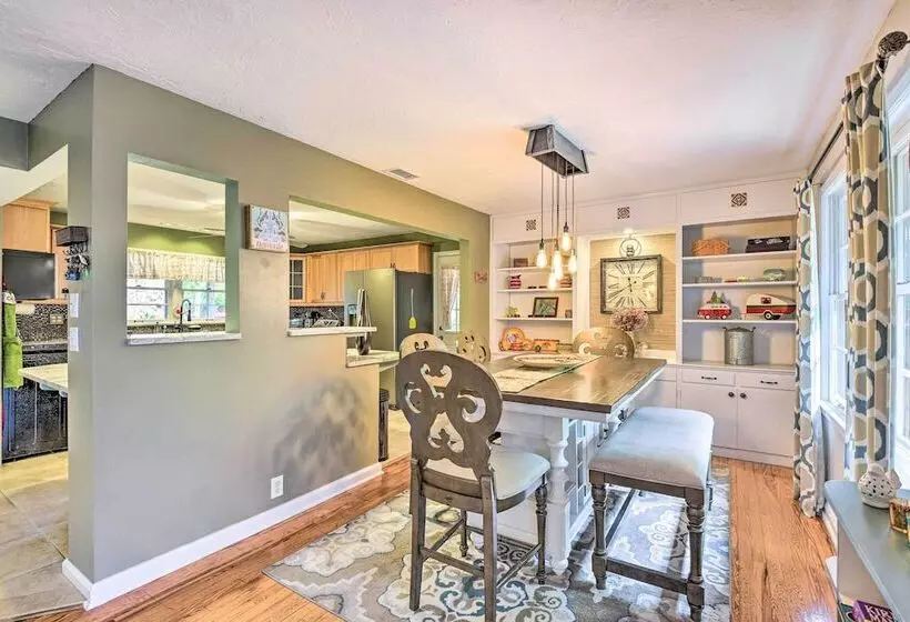 Oasis W/ 2 Stand Alone Casitas & Outdoor Bath