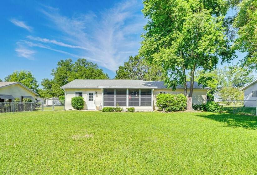 Ocala House Rental: 8 Mi To Downtown