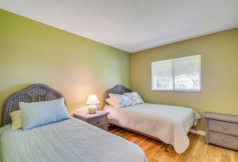 Ocala House Rental: 8 Mi To Downtown