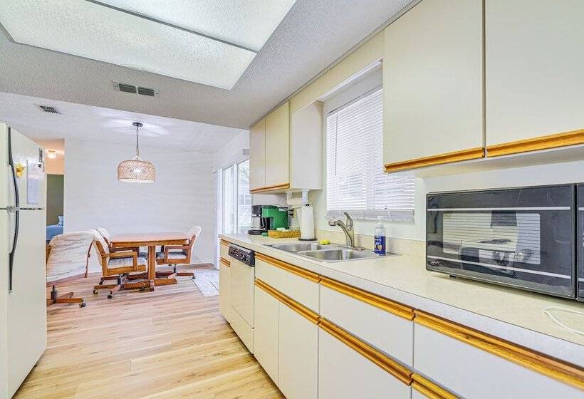 Ocala House Rental: 8 Mi To Downtown