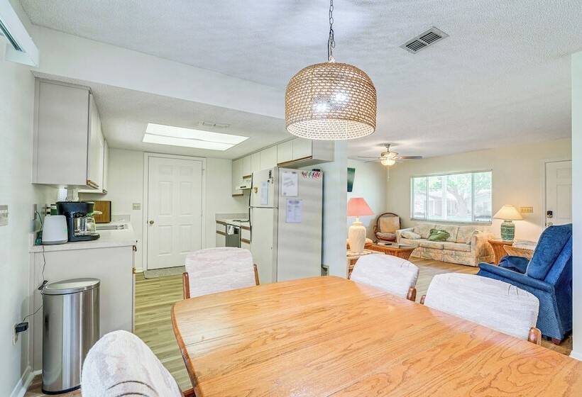 Ocala House Rental: 8 Mi To Downtown