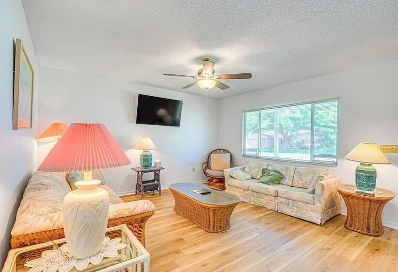 Ocala House Rental: 8 Mi To Downtown
