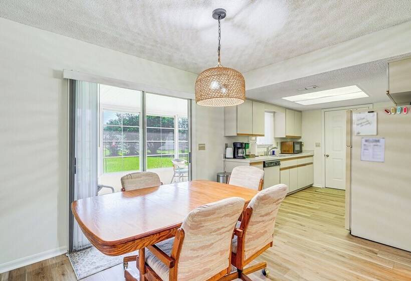 Ocala House Rental: 8 Mi To Downtown