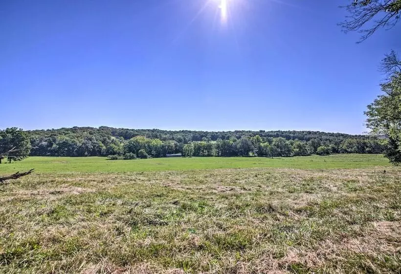 Peaceful Guest Home W/ Patio On 152 Acre Farm