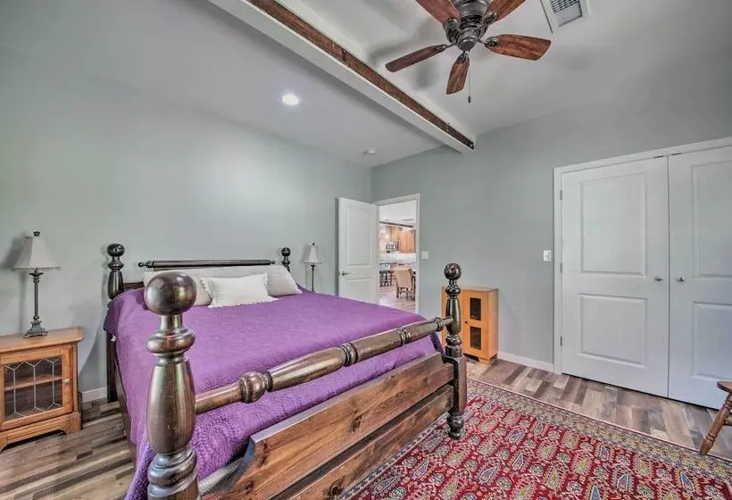 Peaceful Guest Home W/ Patio On 152 Acre Farm