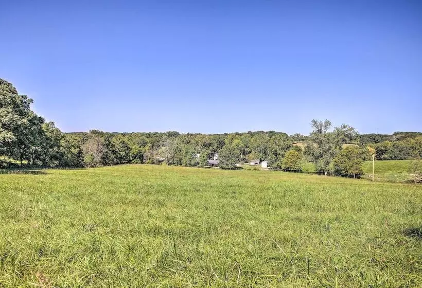 Peaceful Guest Home W/ Patio On 152 Acre Farm