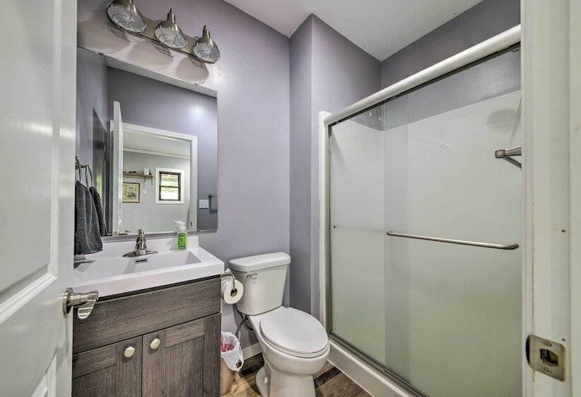 Peaceful Guest Home W/ Patio On 152 Acre Farm