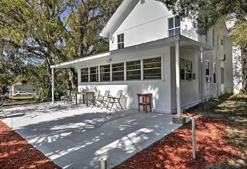 Peaceful Pomona Park Home: 1 Mi To Lake Broward!