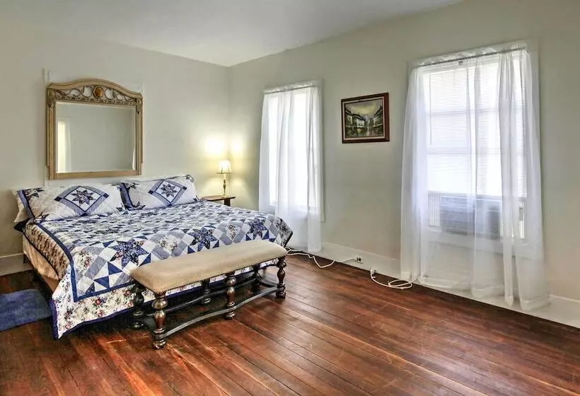 Peaceful Pomona Park Home: 1 Mi To Lake Broward!