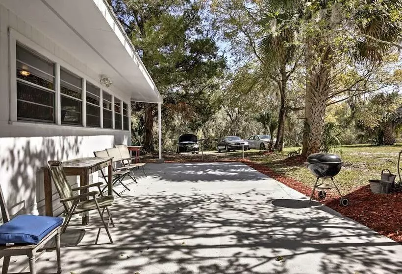 Peaceful Pomona Park Home: 1 Mi To Lake Broward!