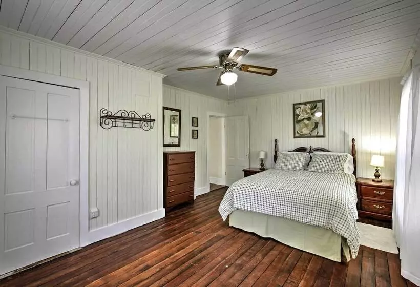 Peaceful Pomona Park Home: 1 Mi To Lake Broward!