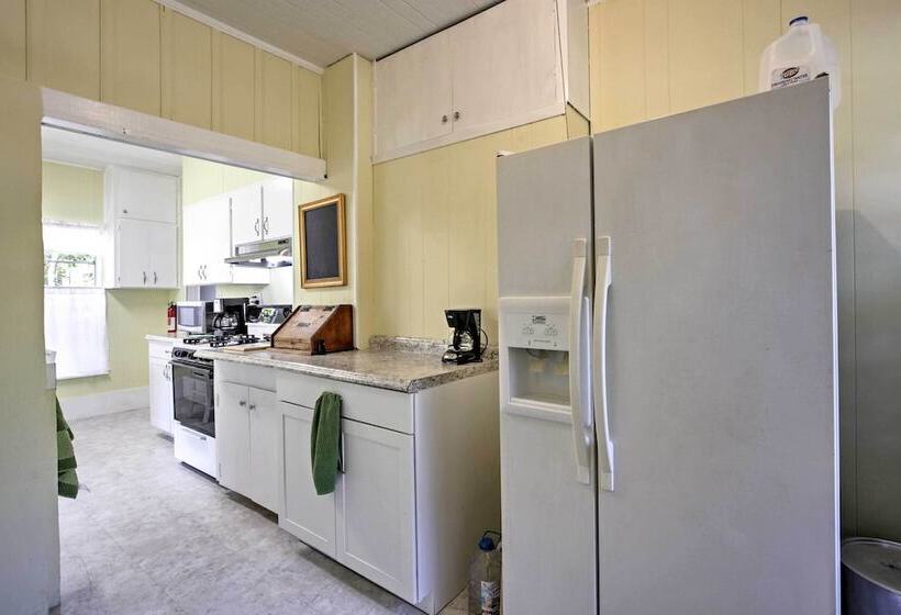 Peaceful Pomona Park Home: 1 Mi To Lake Broward!