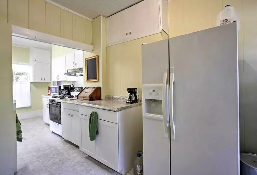 Peaceful Pomona Park Home: 1 Mi To Lake Broward!