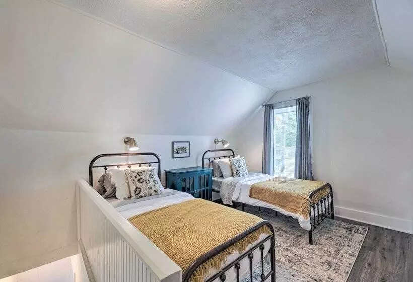 Pet Friendly Greenville Home W/ Private Yard