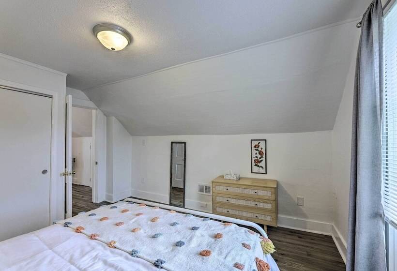 Pet Friendly Greenville Home W/ Private Yard