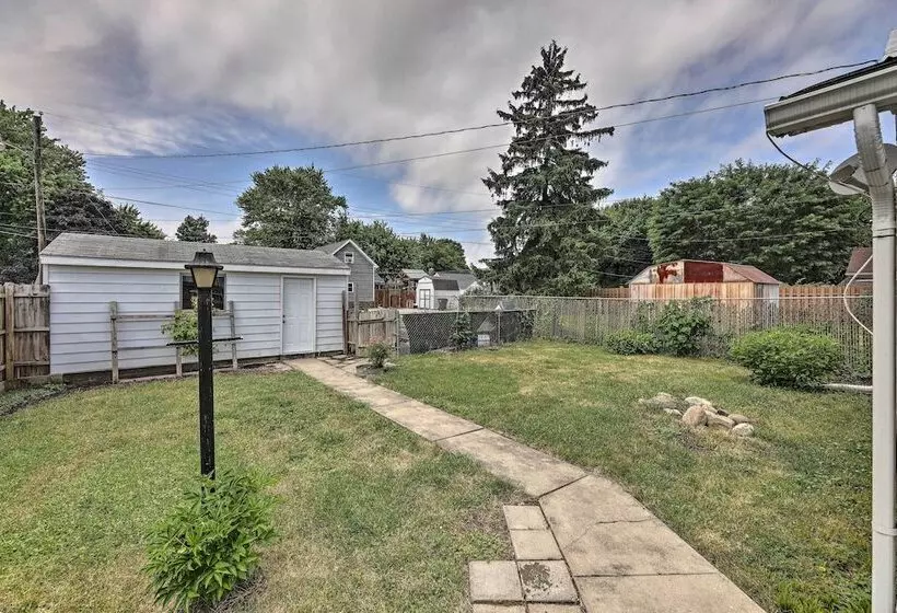 Pet Friendly Greenville Home W/ Private Yard