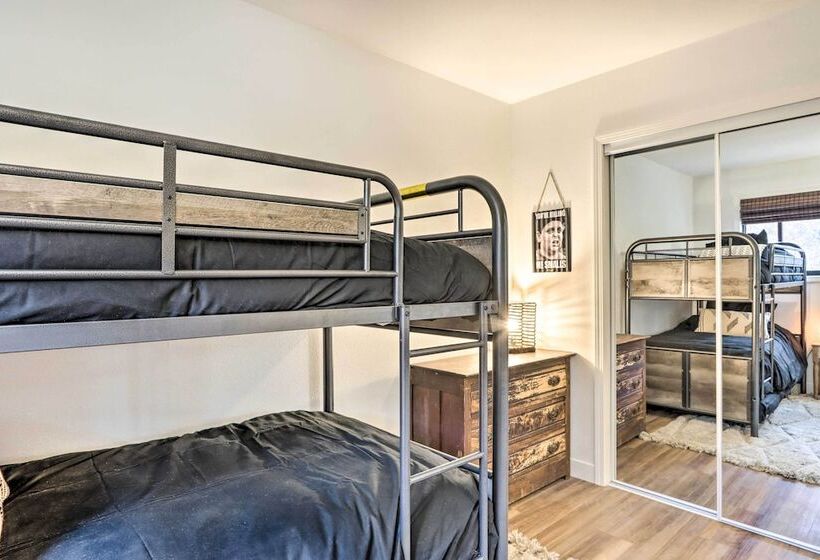 Cottage W/ Grill & Fire Pit In Osage Beach!