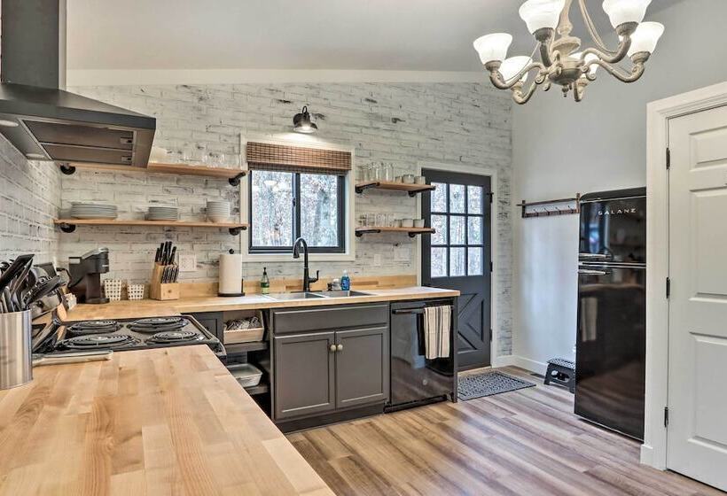 Cottage W/ Grill & Fire Pit In Osage Beach!