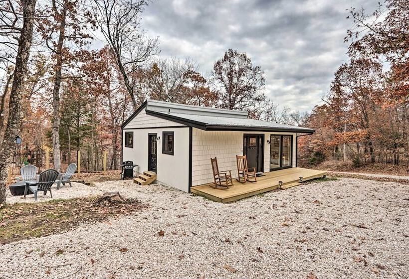 Cottage W/ Grill & Fire Pit In Osage Beach!