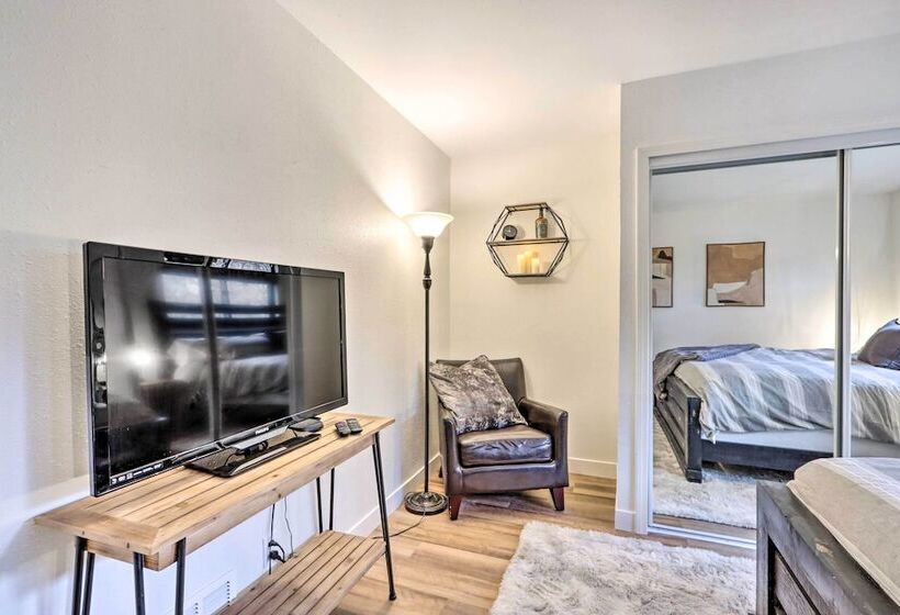 Cottage W/ Grill & Fire Pit In Osage Beach!