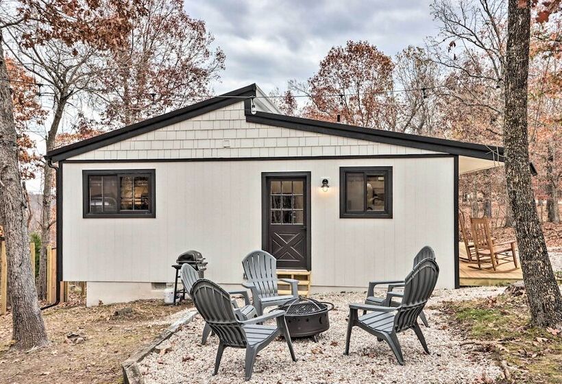 Cottage W/ Grill & Fire Pit In Osage Beach!