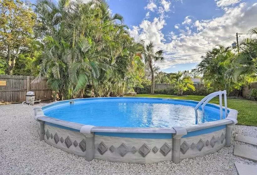 Reddington Beach Oasis W/ Pool, Walk To Ocean!