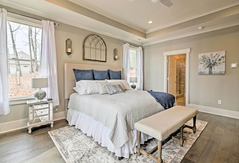 Lake Keowee Home With Balcony & Boat Dock!