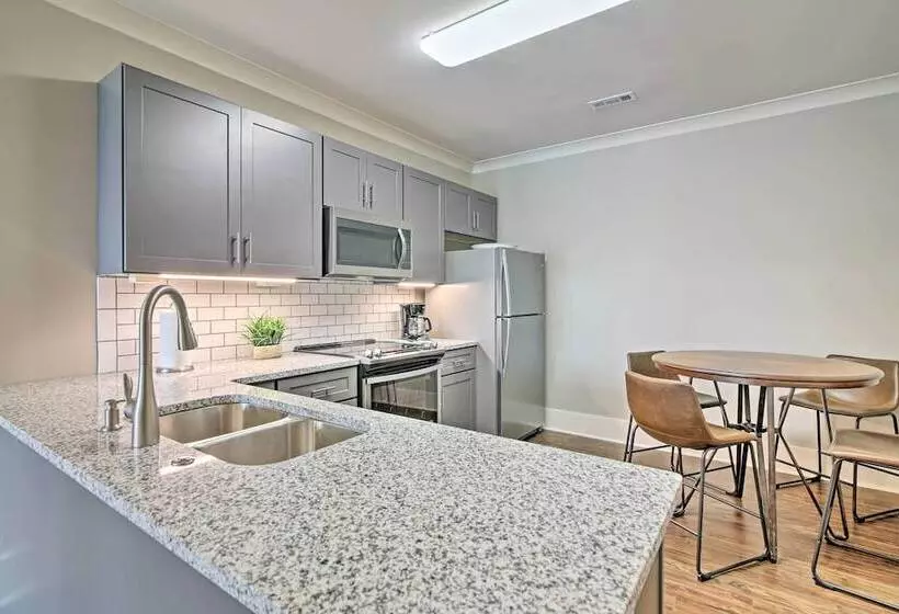 Lake Keowee Home With Balcony & Boat Dock!