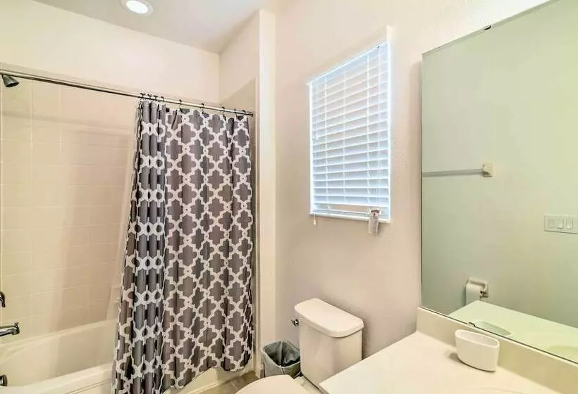 Home W/ Private Pool & Spa: 8 Mi To Disney