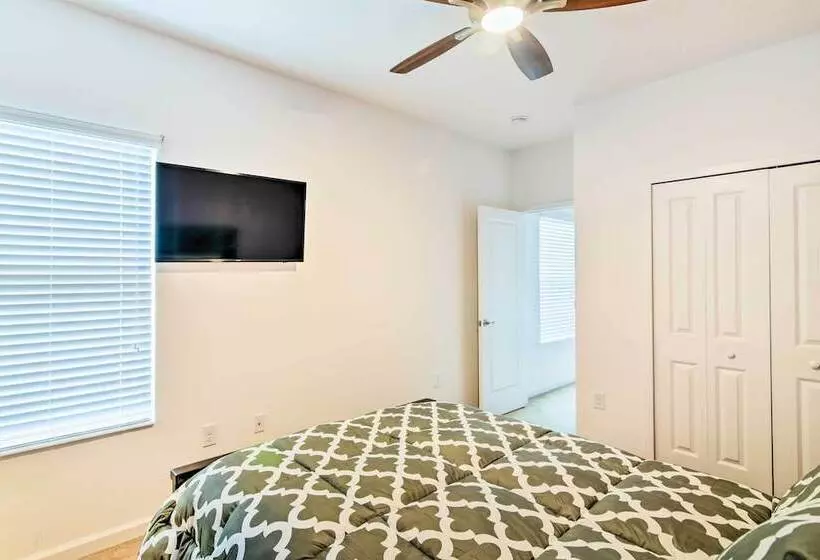 Home W/ Private Pool & Spa: 8 Mi To Disney