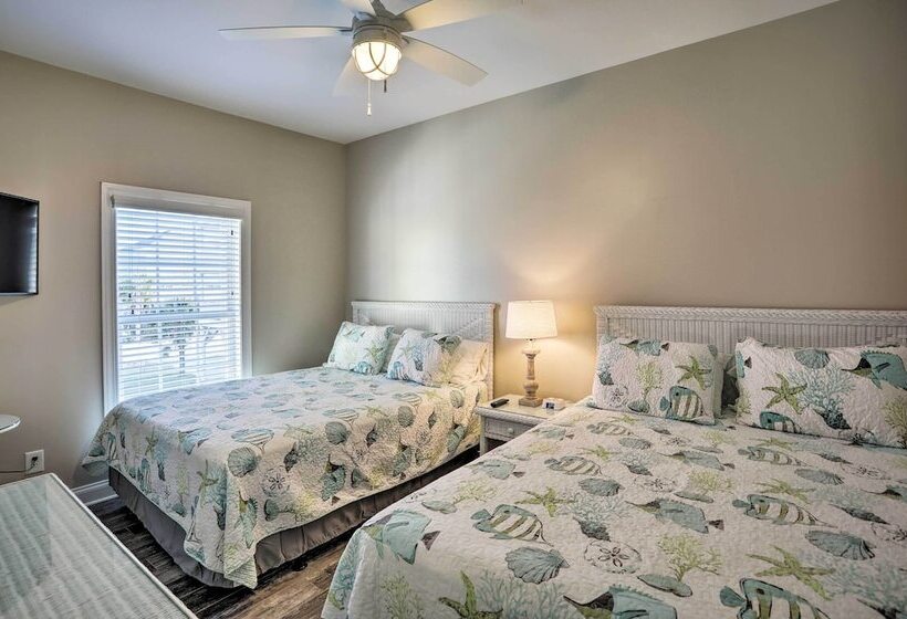 Spacious Murrells Inlet Hub W/ Pool, Walk To Shore