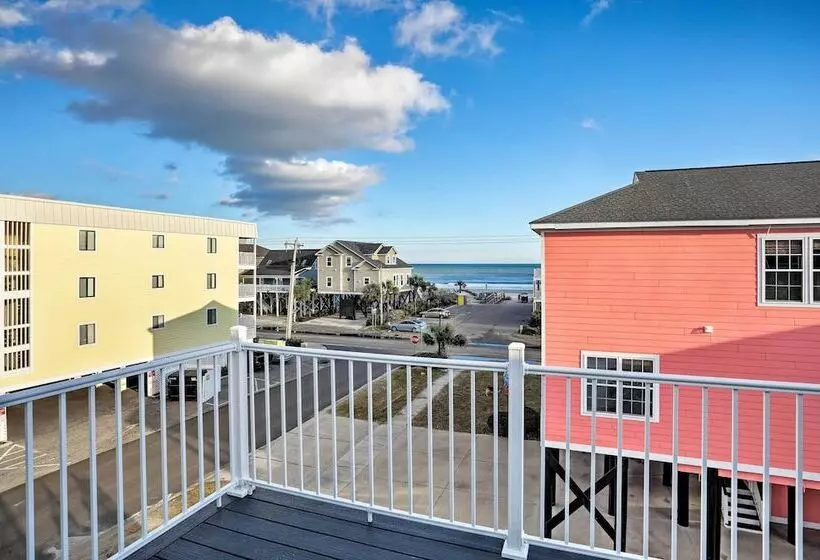 Spacious Murrells Inlet Hub W/ Pool, Walk To Shore